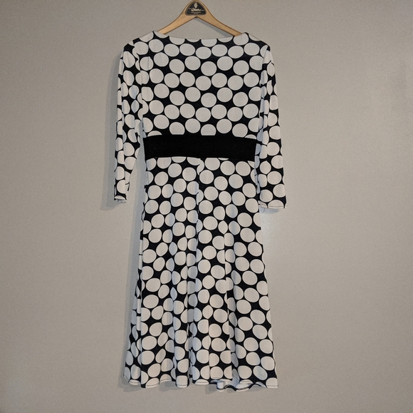 *$10 with bundle OC by Oleg Cassini polka dot v-neck dress - Picture 2 of 13